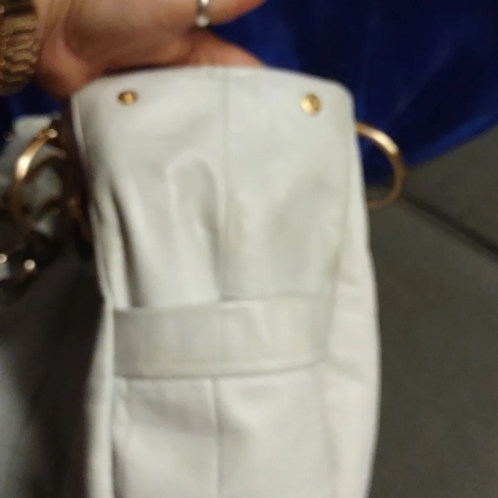 B MAKOWSKY Saddle White Embossed Large shoulder bag, tote - Picture 7 of 7